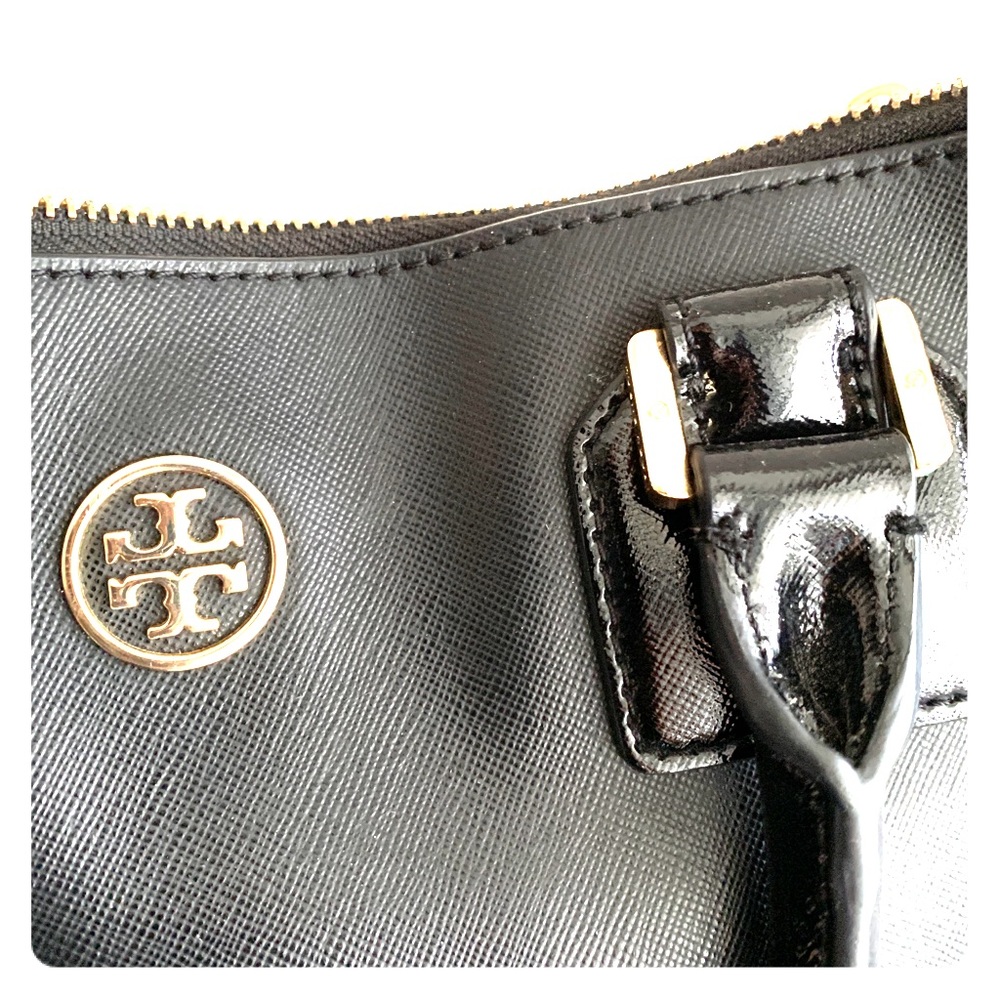Teaser: This Tory Burch bag will be my first sale!